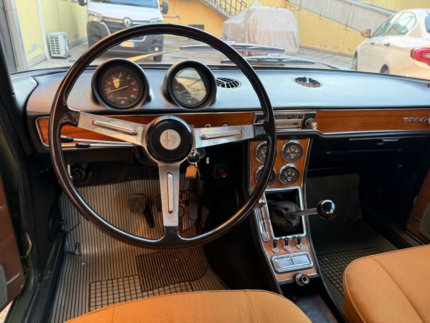 Alfa Romeo 1750 1a SERIE 1969 23