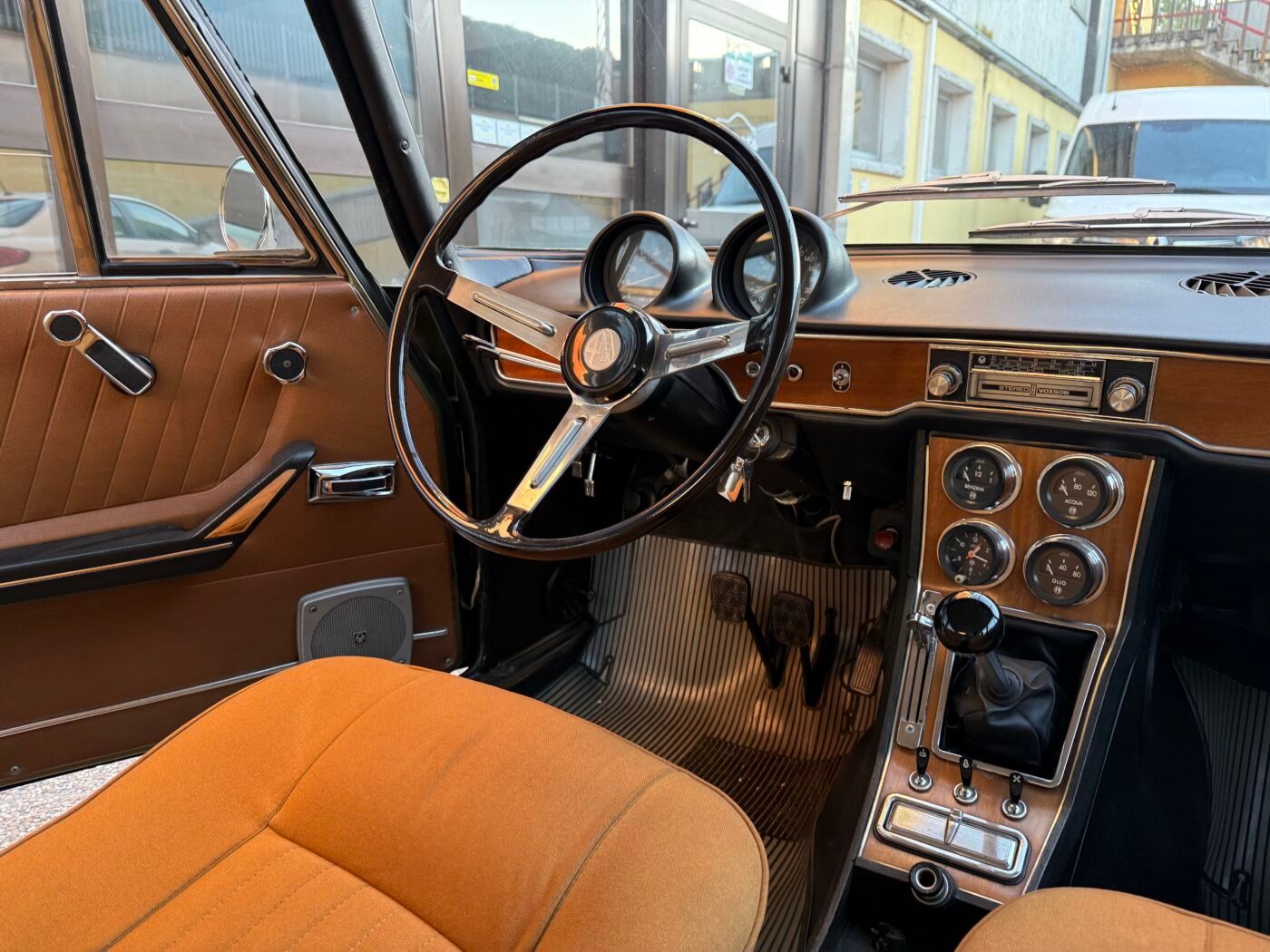 Alfa Romeo 1750 1a SERIE 1969 24