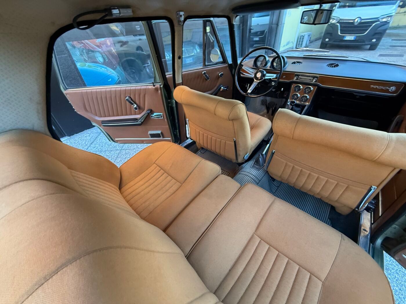 Alfa Romeo 1750 1a SERIE 1969 27