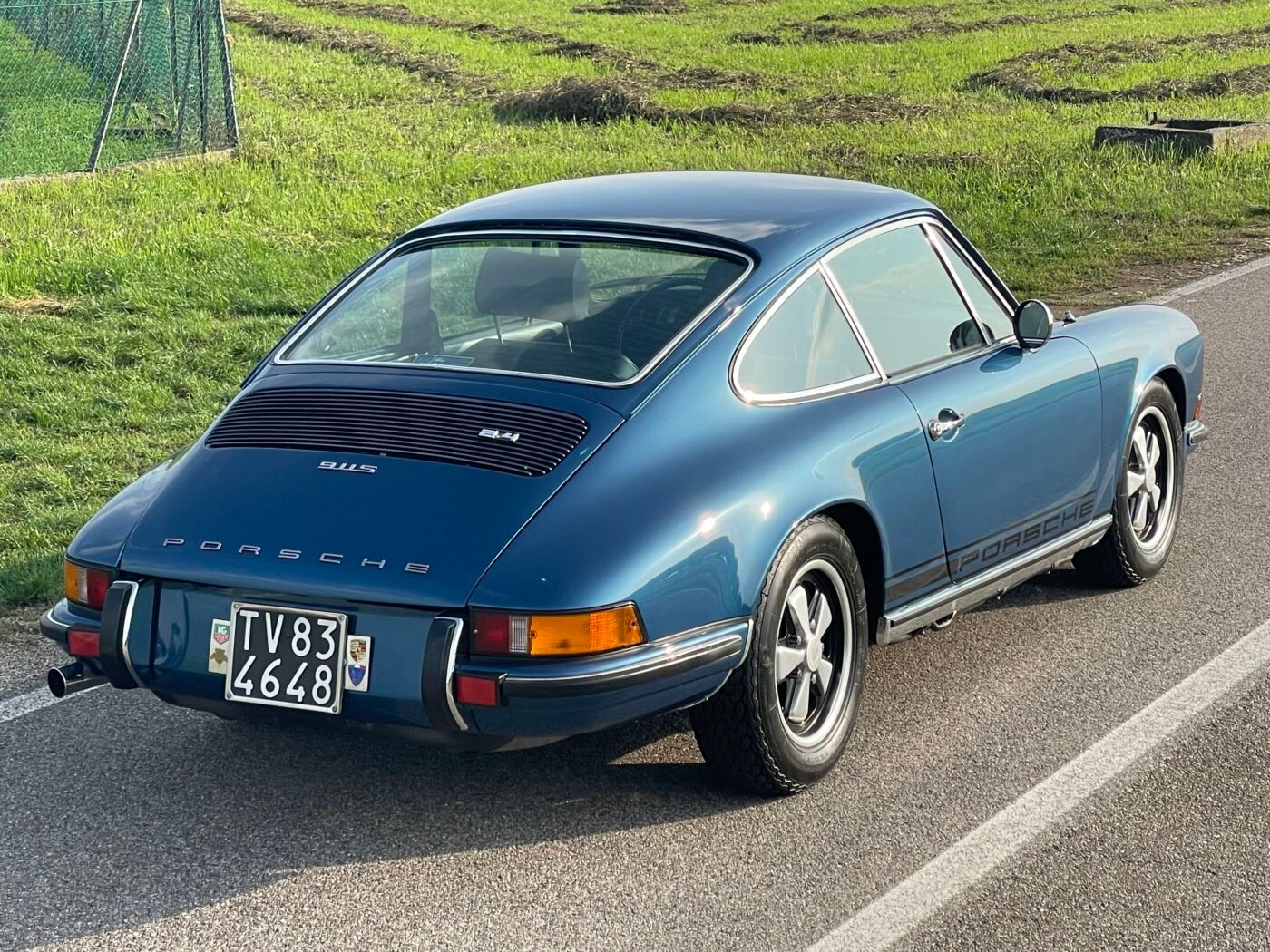 Porsche 911 2.4 S 11