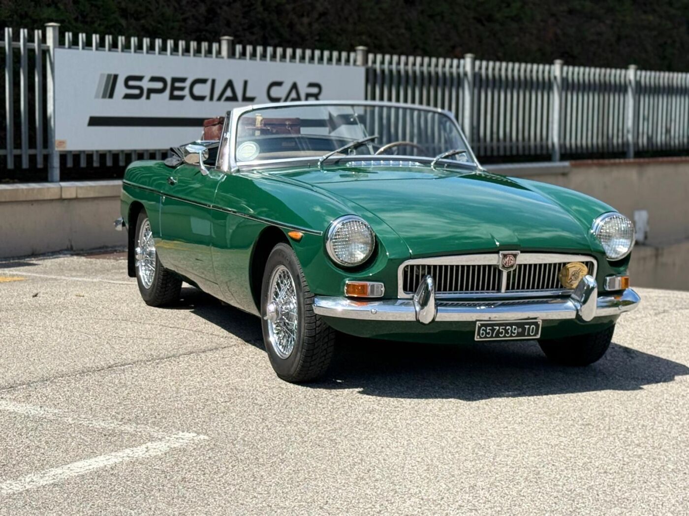 MG B 1800 ROADSTER TARGA ORIGINALE TO 16