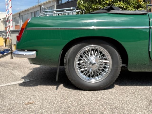 MG B 1800 ROADSTER TARGA ORIGINALE TO 22