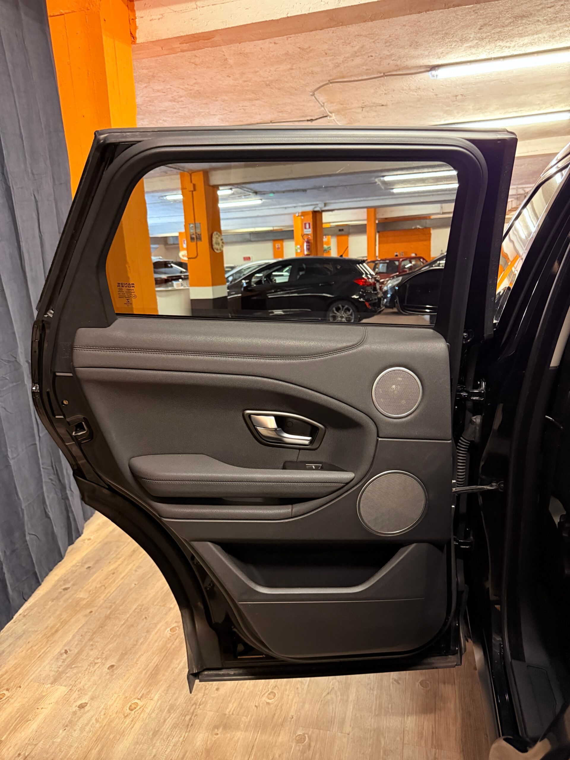 EVOQUE 4×4 26