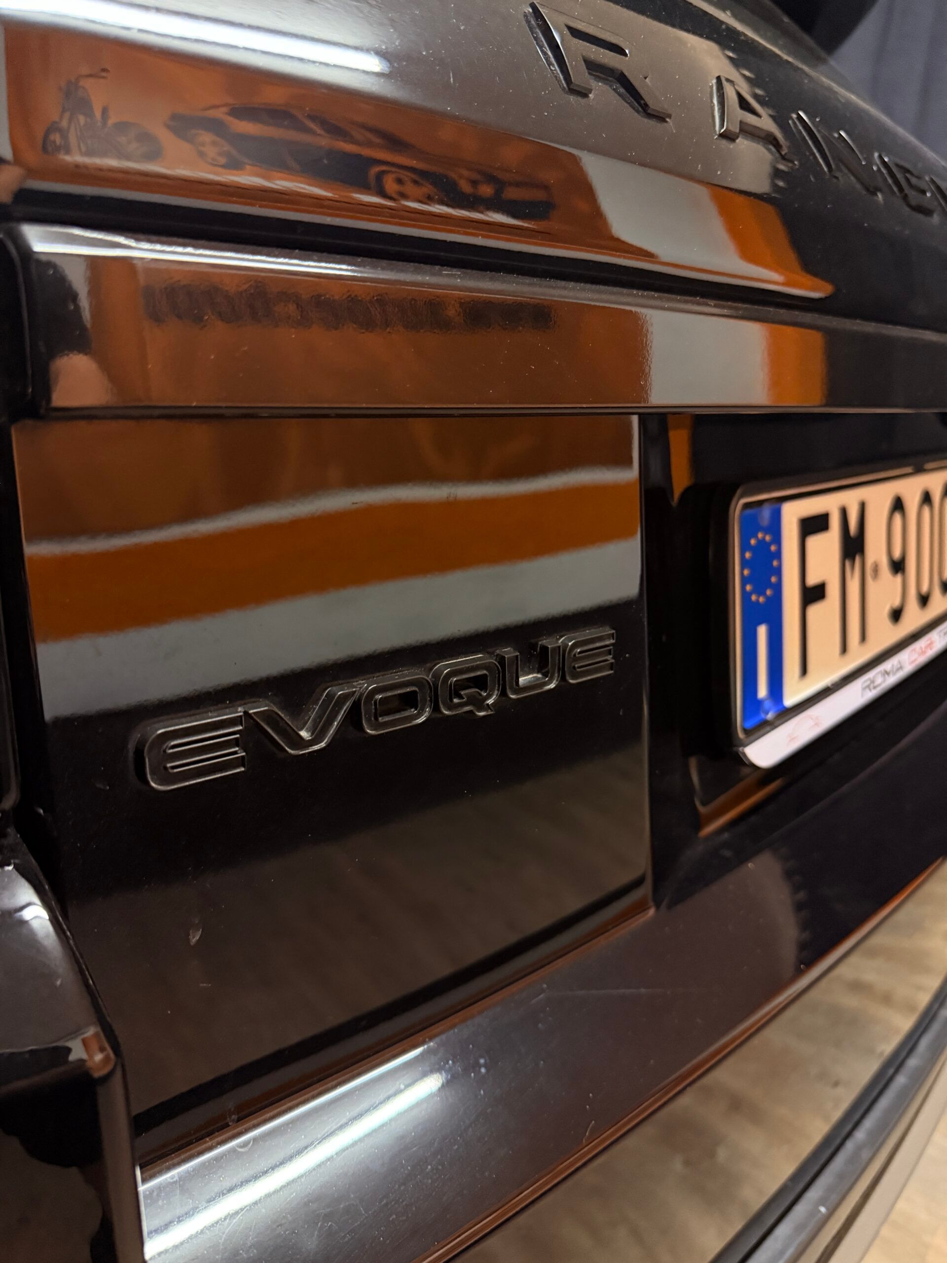 EVOQUE 4×4 69