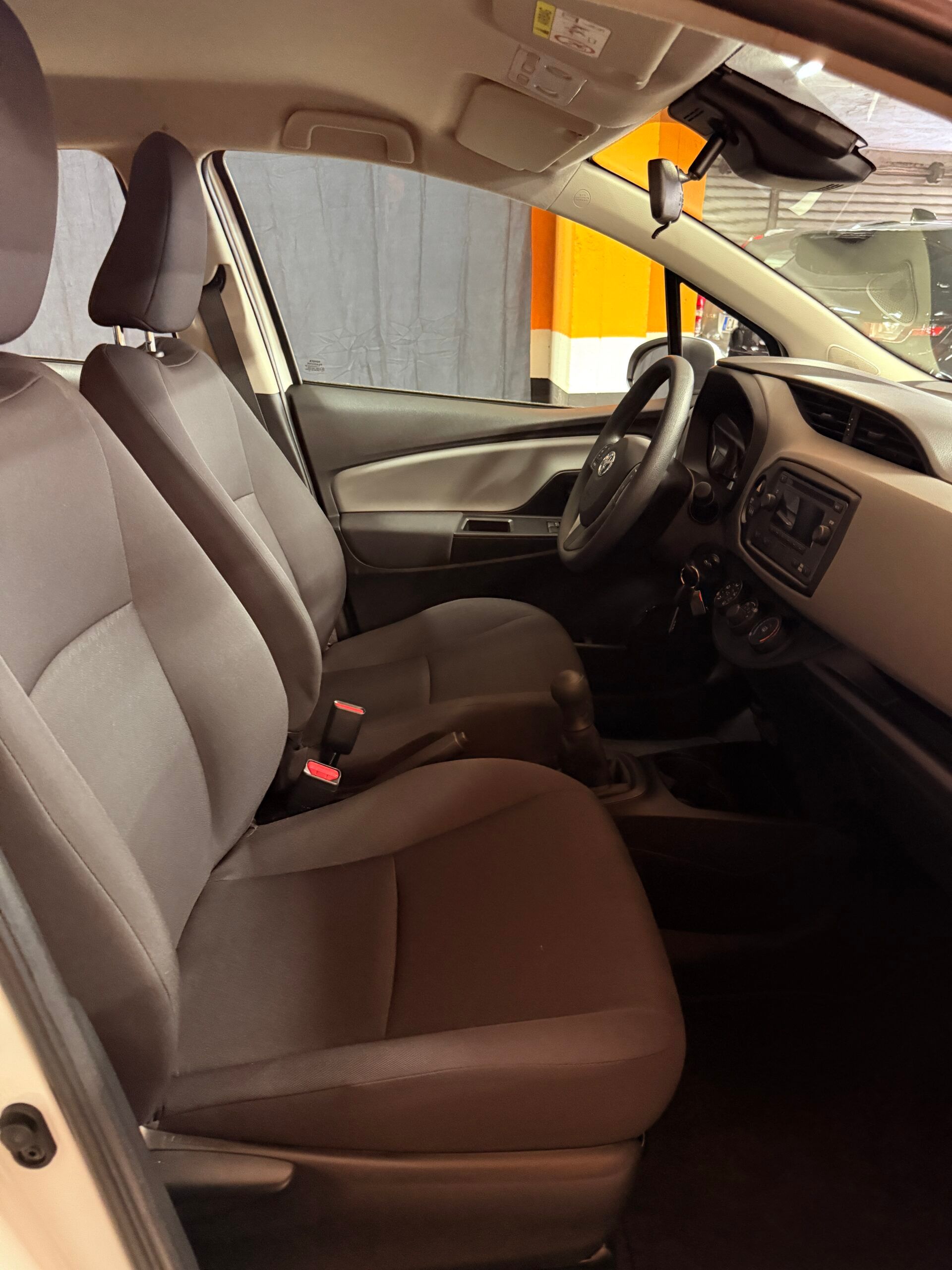 Toyota YARIS, IN CONDIZIONI DA VETRINA CON SOLI 2930 KM 24