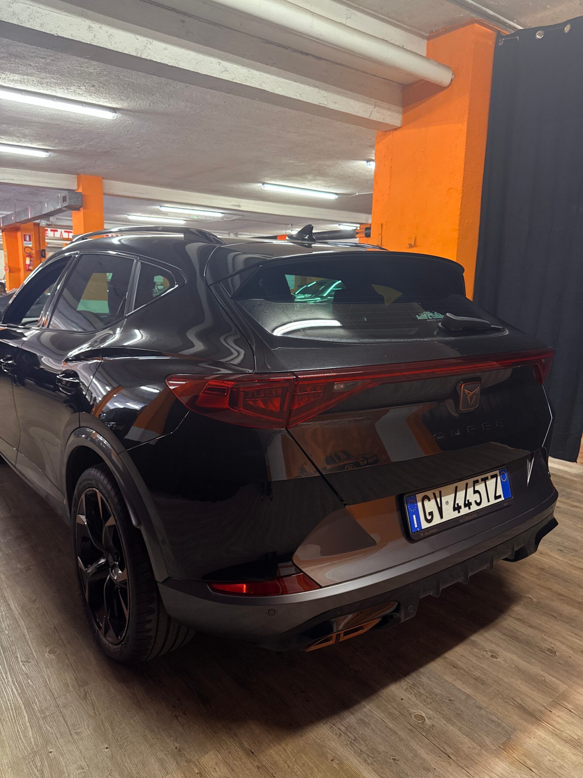 FORMENTOR HYBRID PLUG-IN CON SOLI 36.512 KM 34