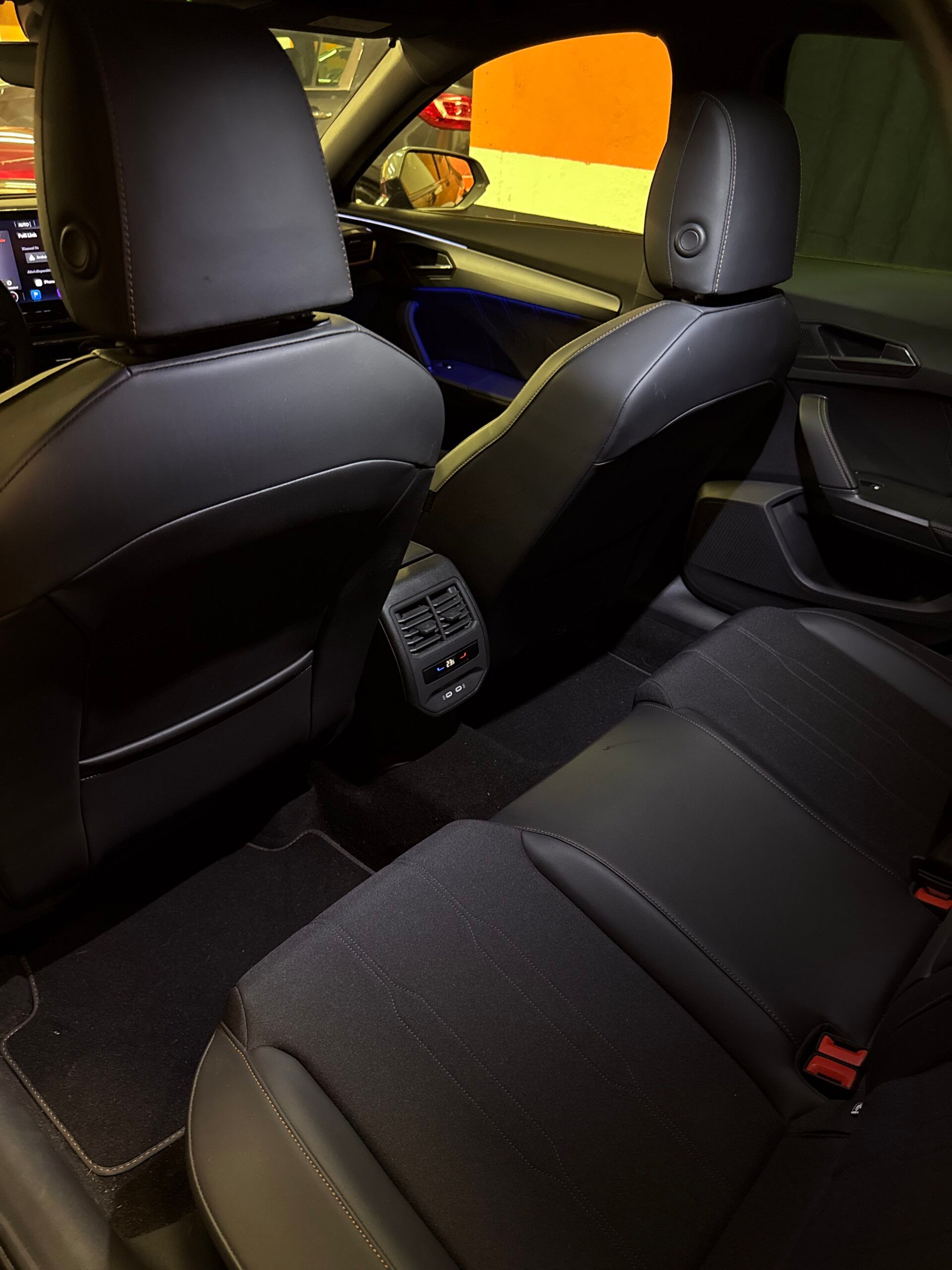 FORMENTOR HYBRID PLUG-IN CON SOLI 36.512 KM 73