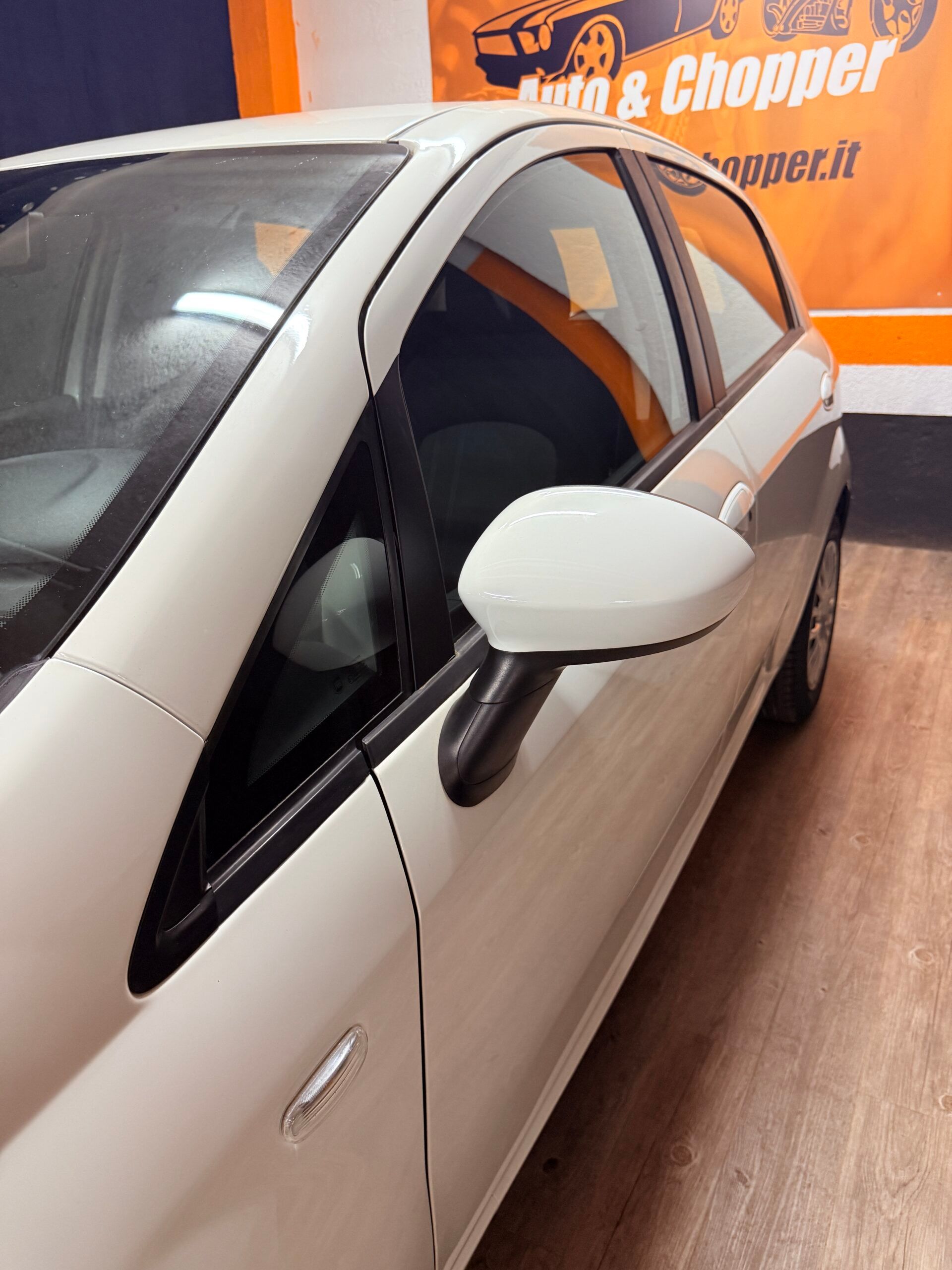 Fiat PUNTO CON SOLI 13.937 KM 15