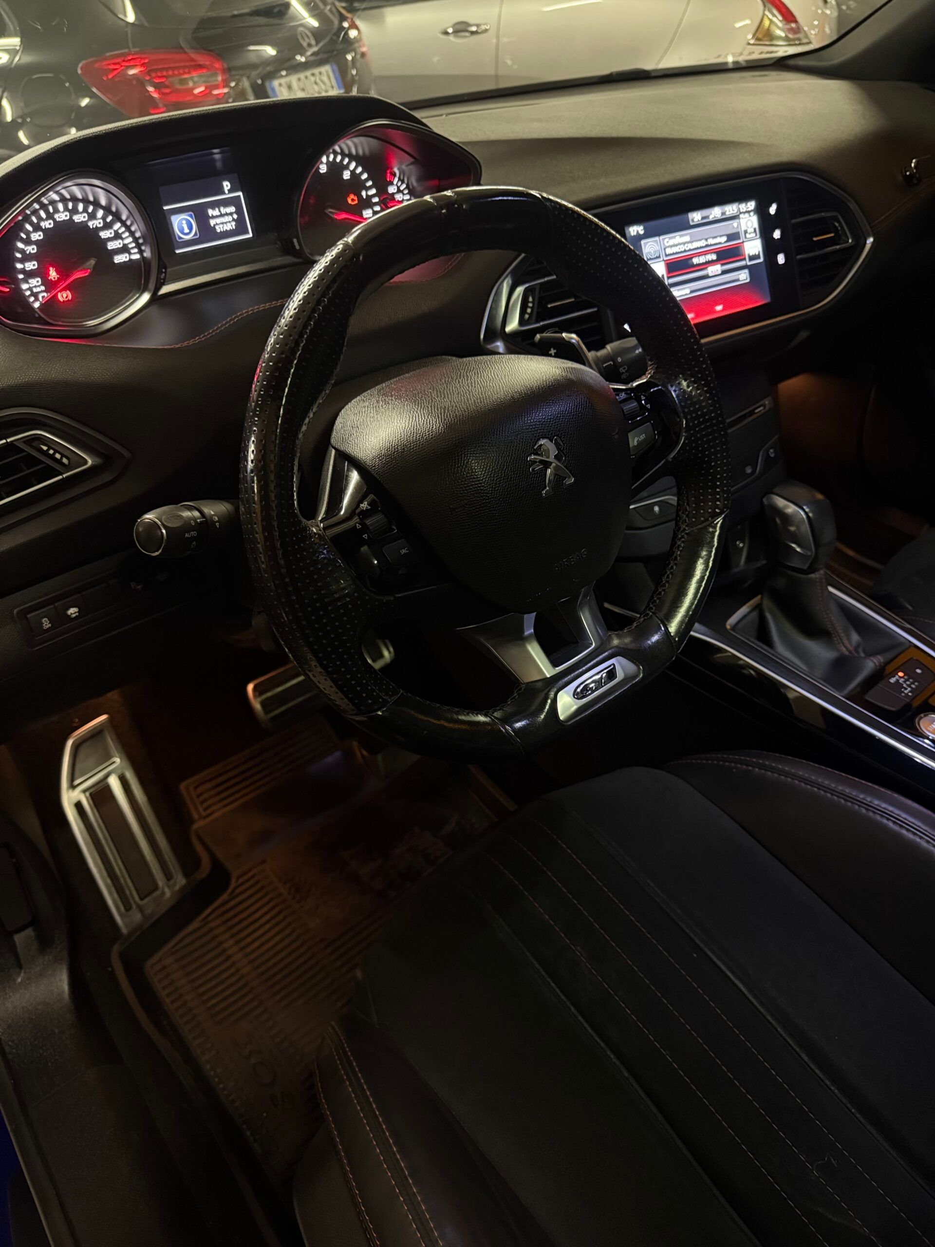Peugeot 308 GT CON TETTO PANORAMICO CON 128.162 km 26