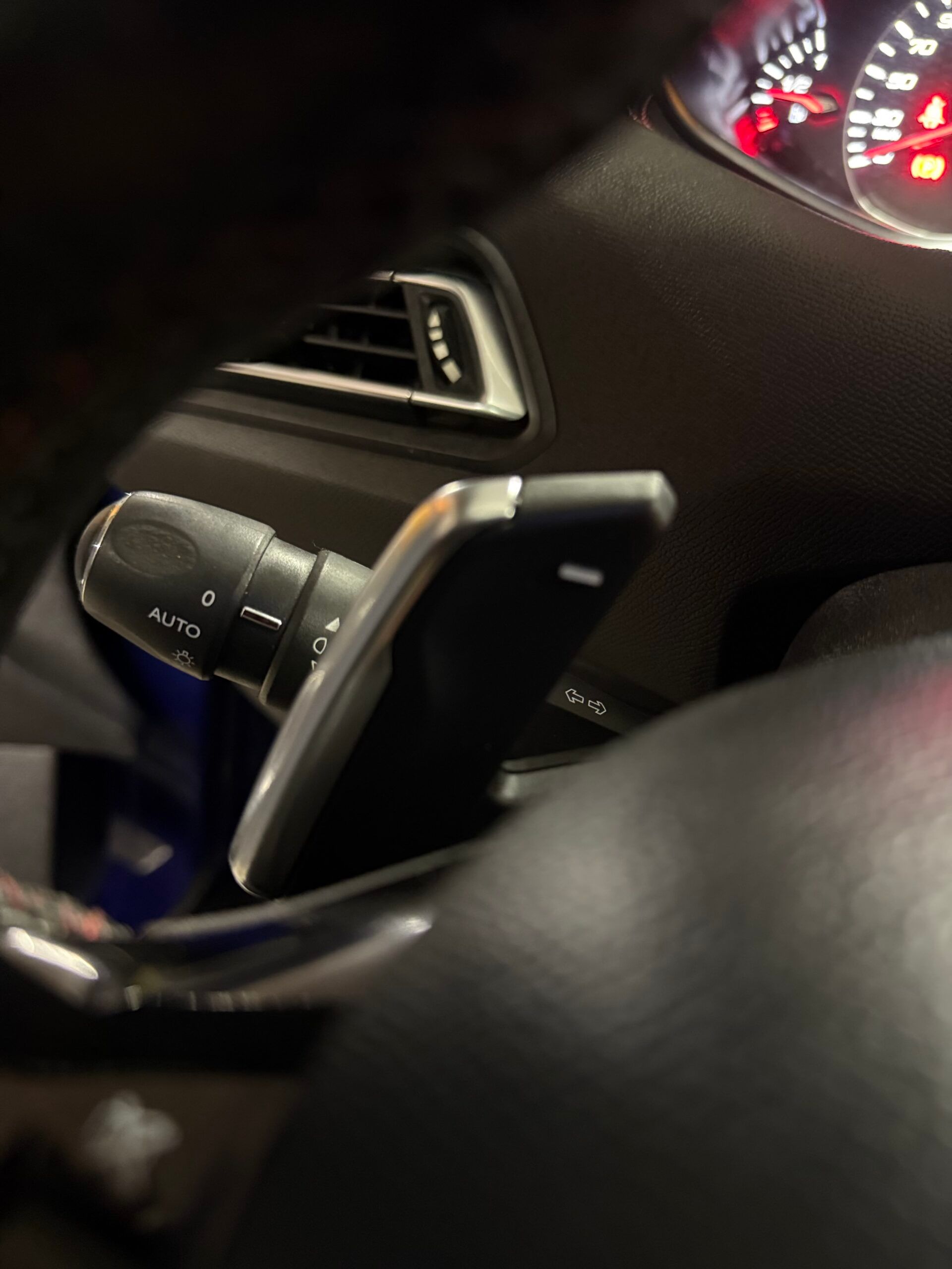 Peugeot 308 GT CON TETTO PANORAMICO CON 128.162 km 34
