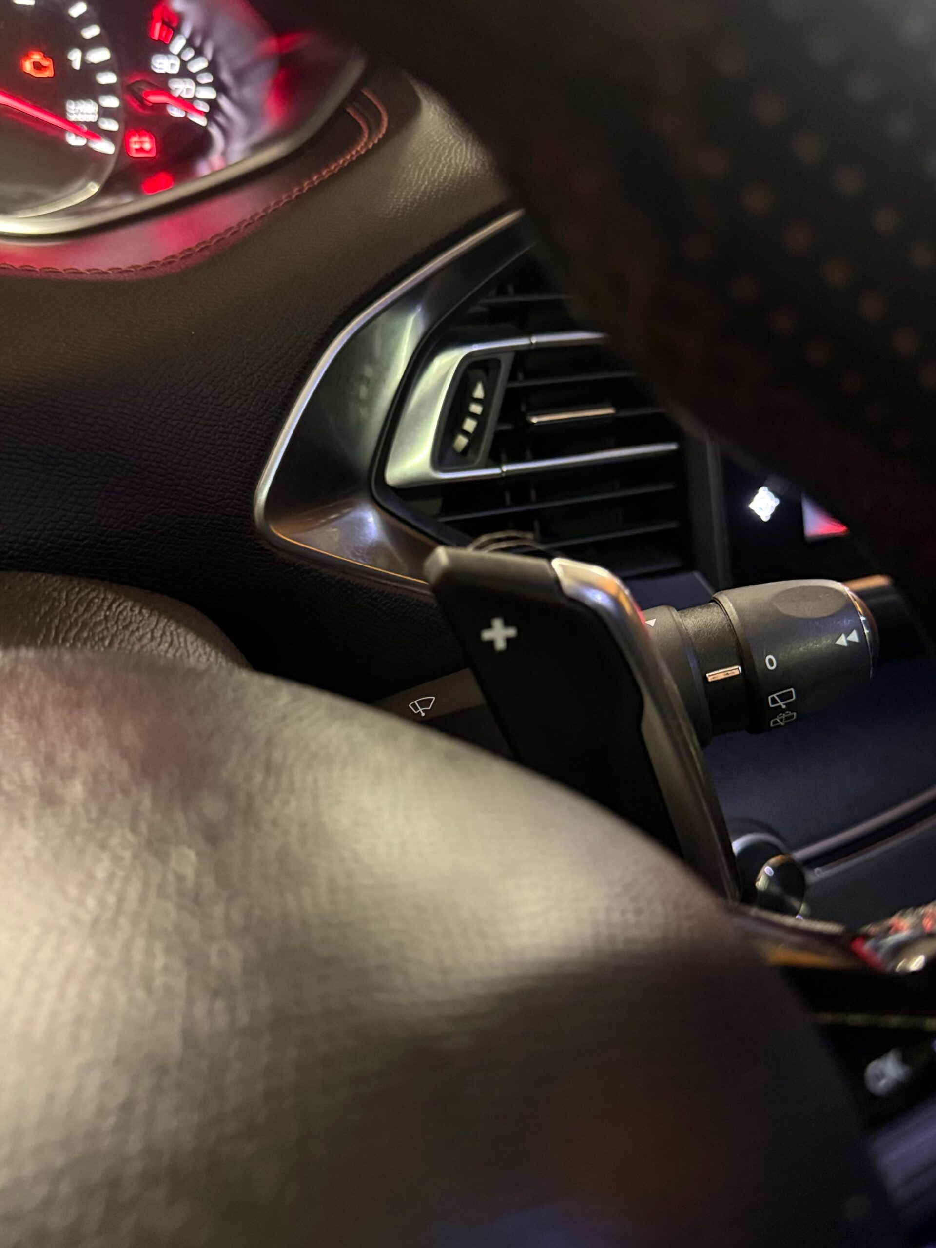 Peugeot 308 GT CON TETTO PANORAMICO CON 128.162 km 35