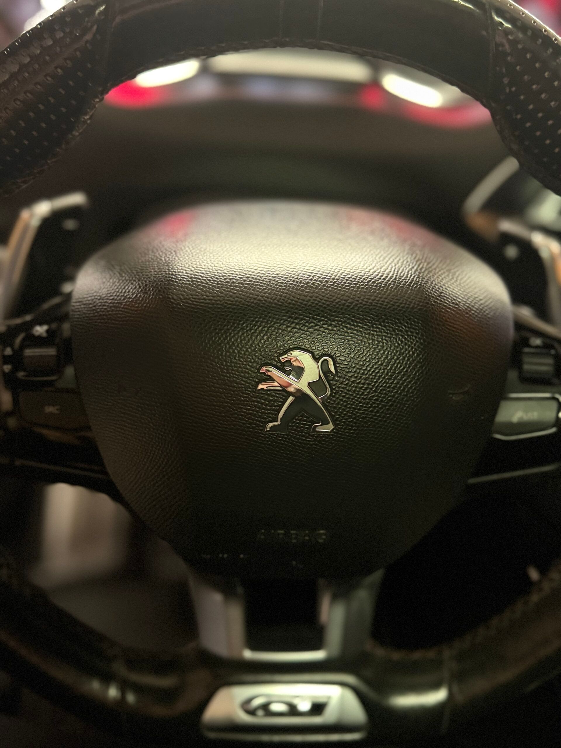 Peugeot 308 GT CON TETTO PANORAMICO CON 128.162 km 36