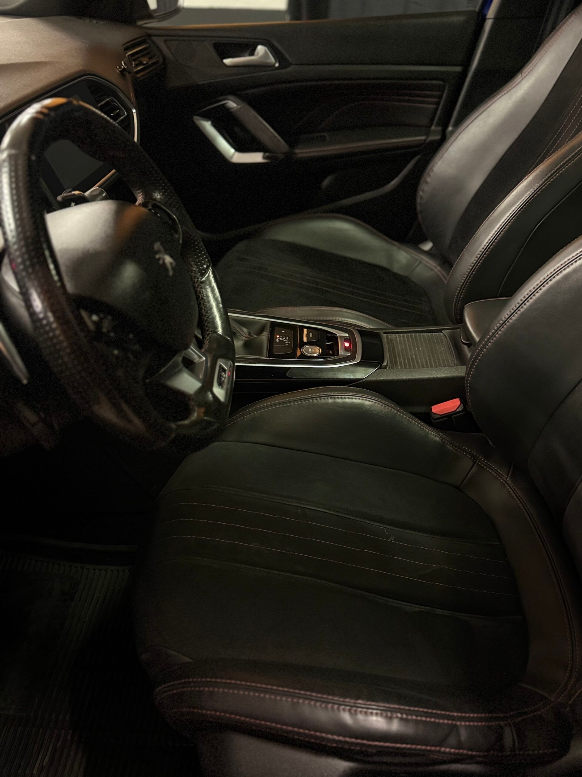 Peugeot 308 GT CON TETTO PANORAMICO CON 128.162 km 49