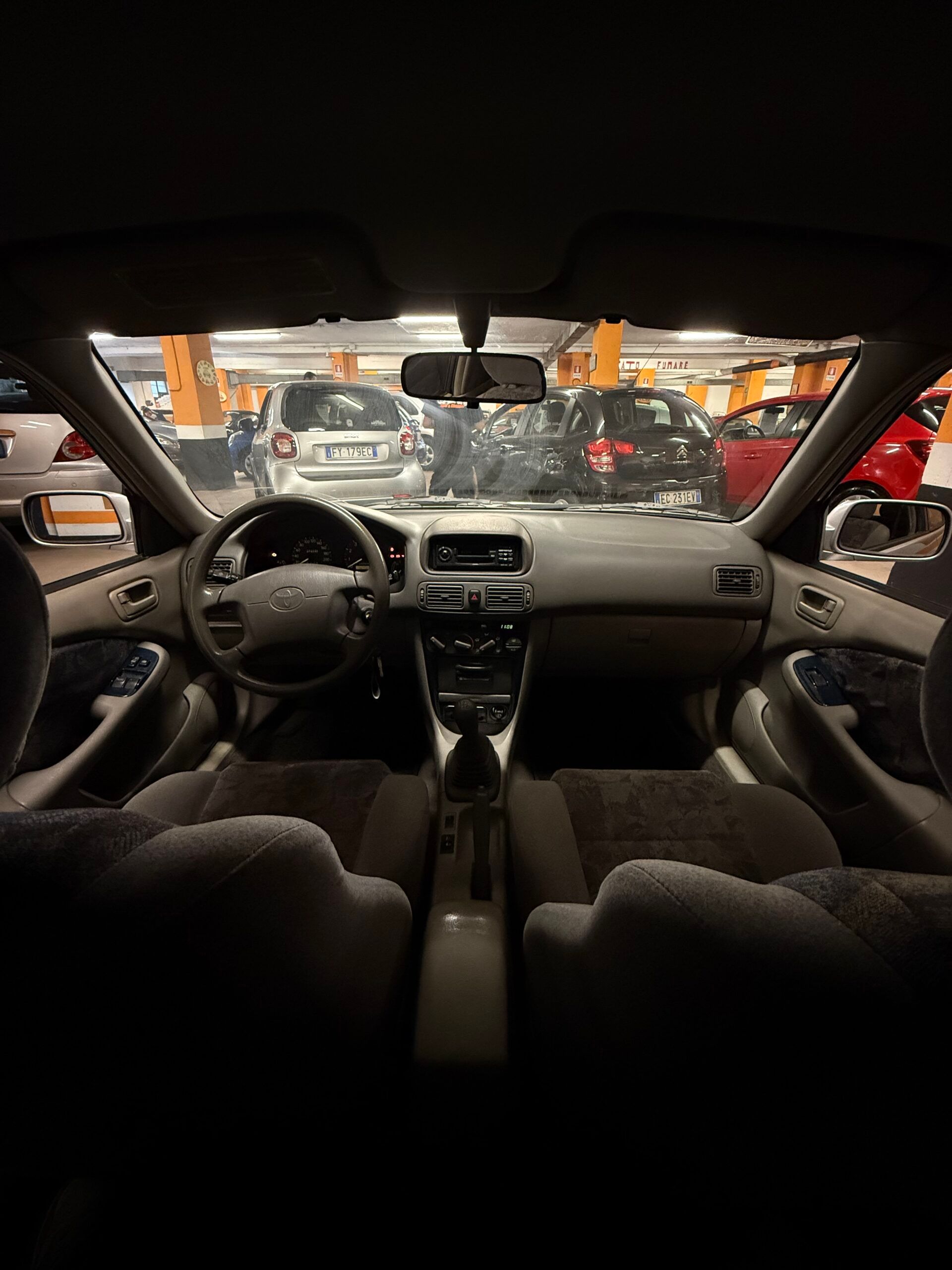 Toyota COROLLA CON SOLI 72.565 km 56