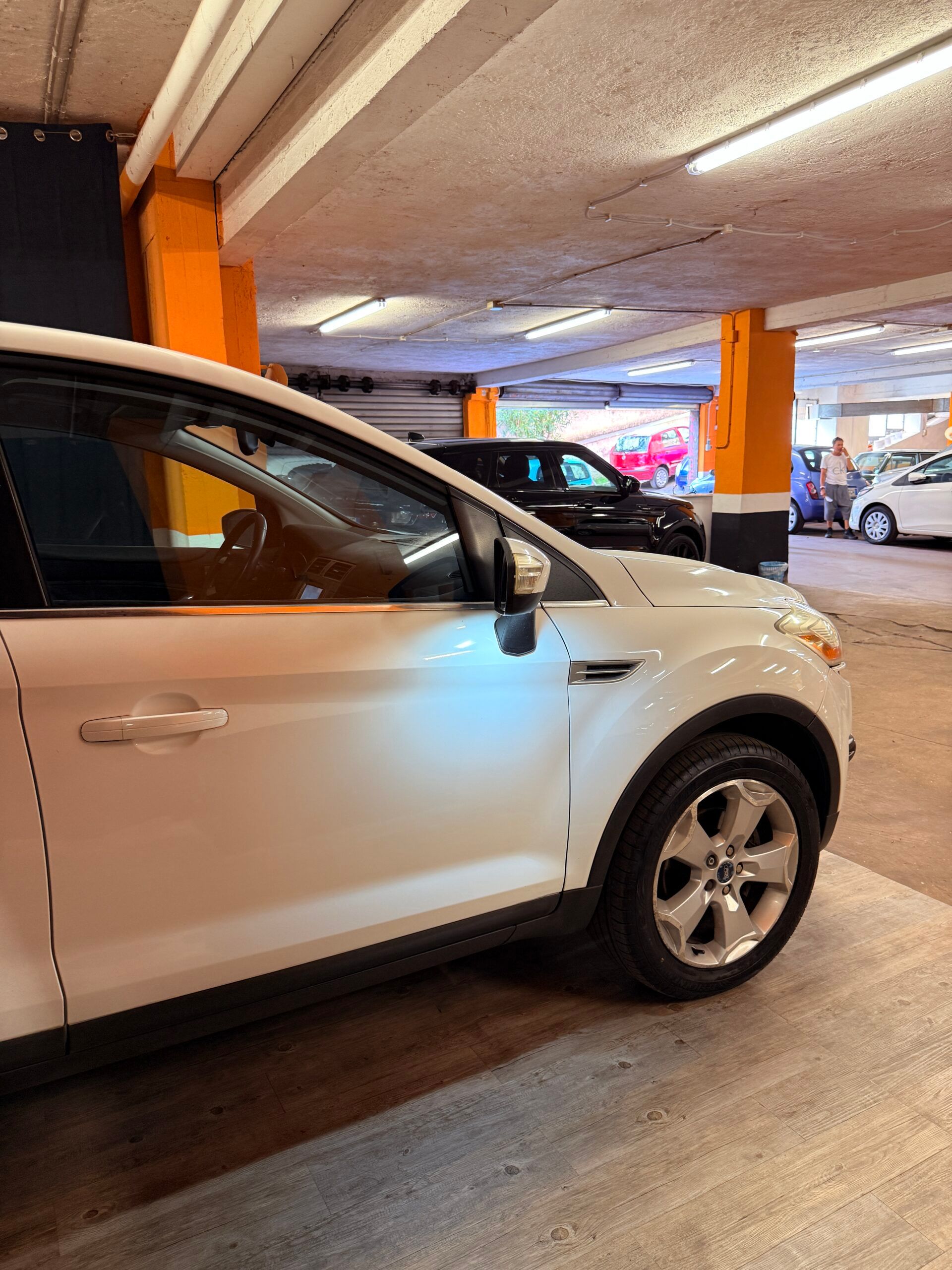 Ford KUGA CON SOLI 39.513 KM 24