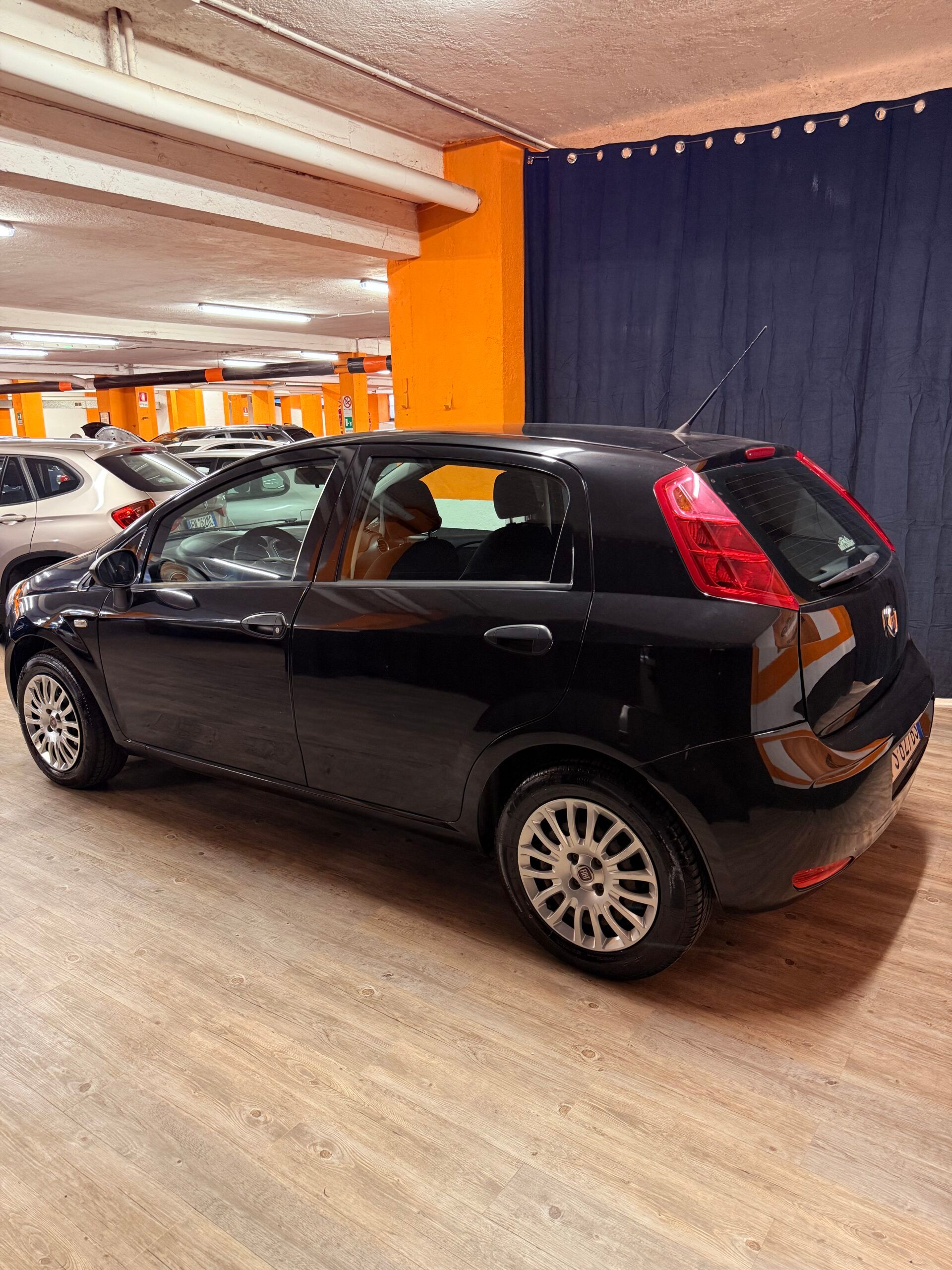 Fiat PUNTO CON SOLI 61.599 KM E6 IMMATRICOLATA NEL 2018 11