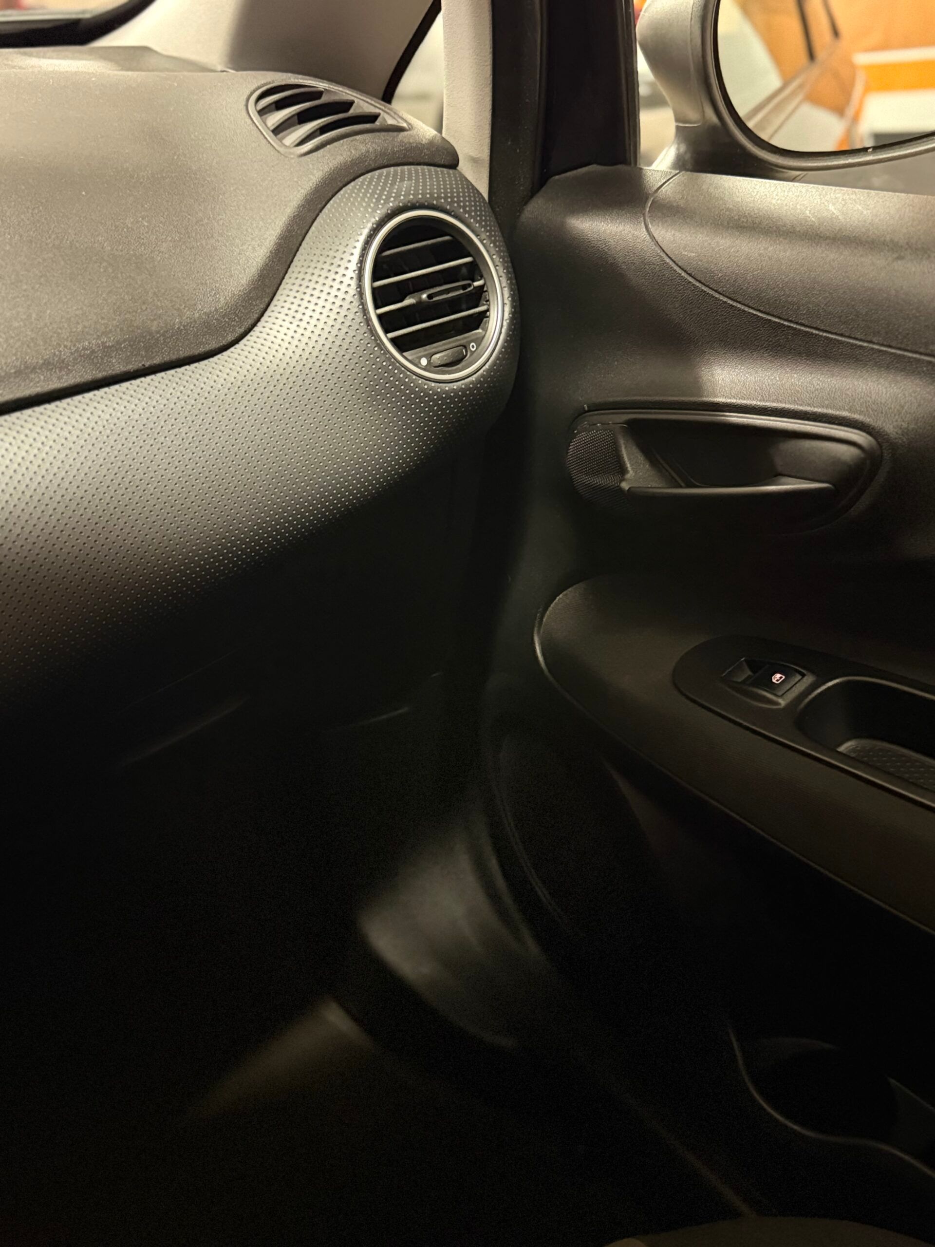Fiat PUNTO CON SOLI 61.599 KM E6 IMMATRICOLATA NEL 2018 42