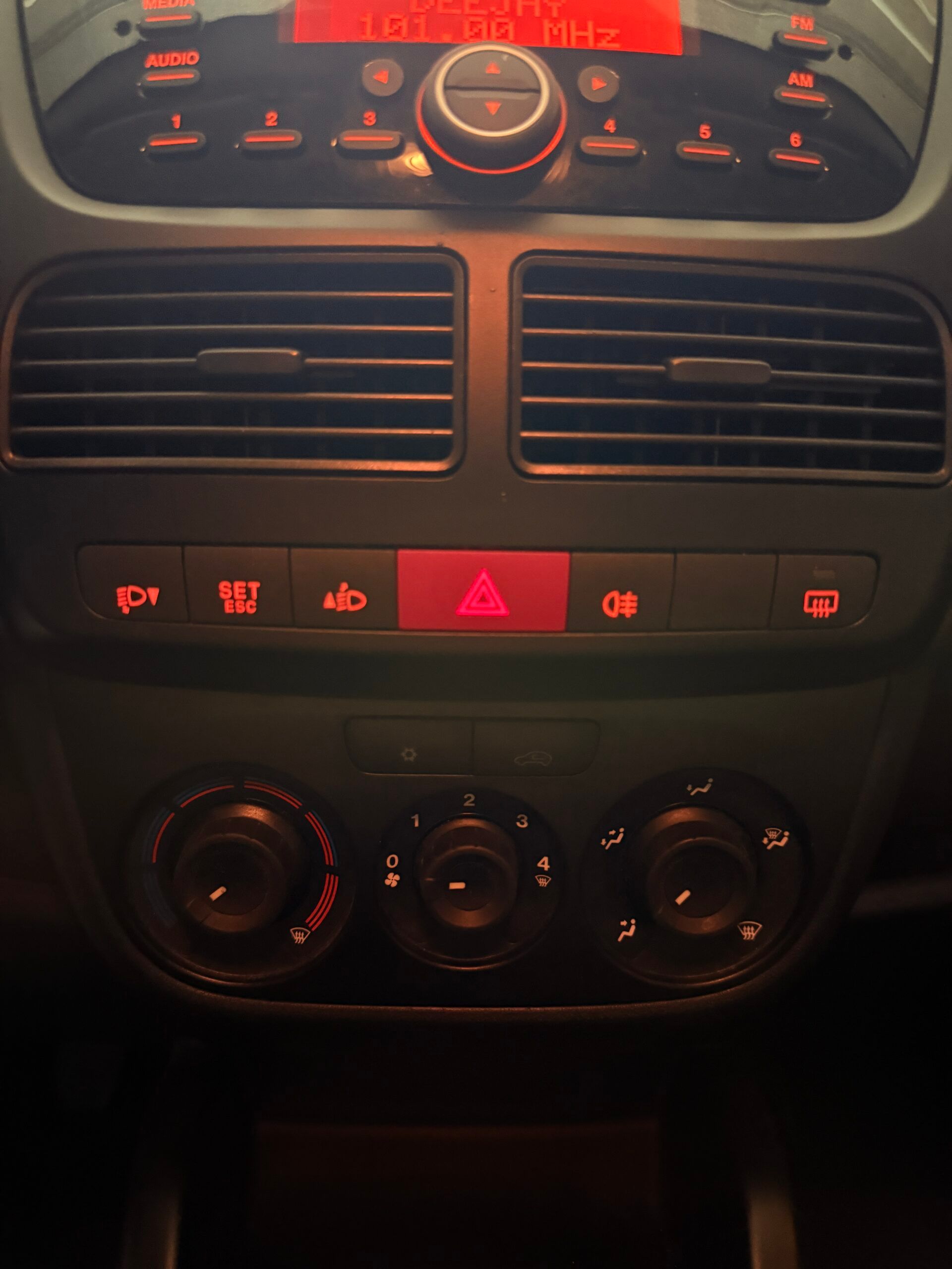 Fiat DOBLO CON SOLI 68.698 KM 38