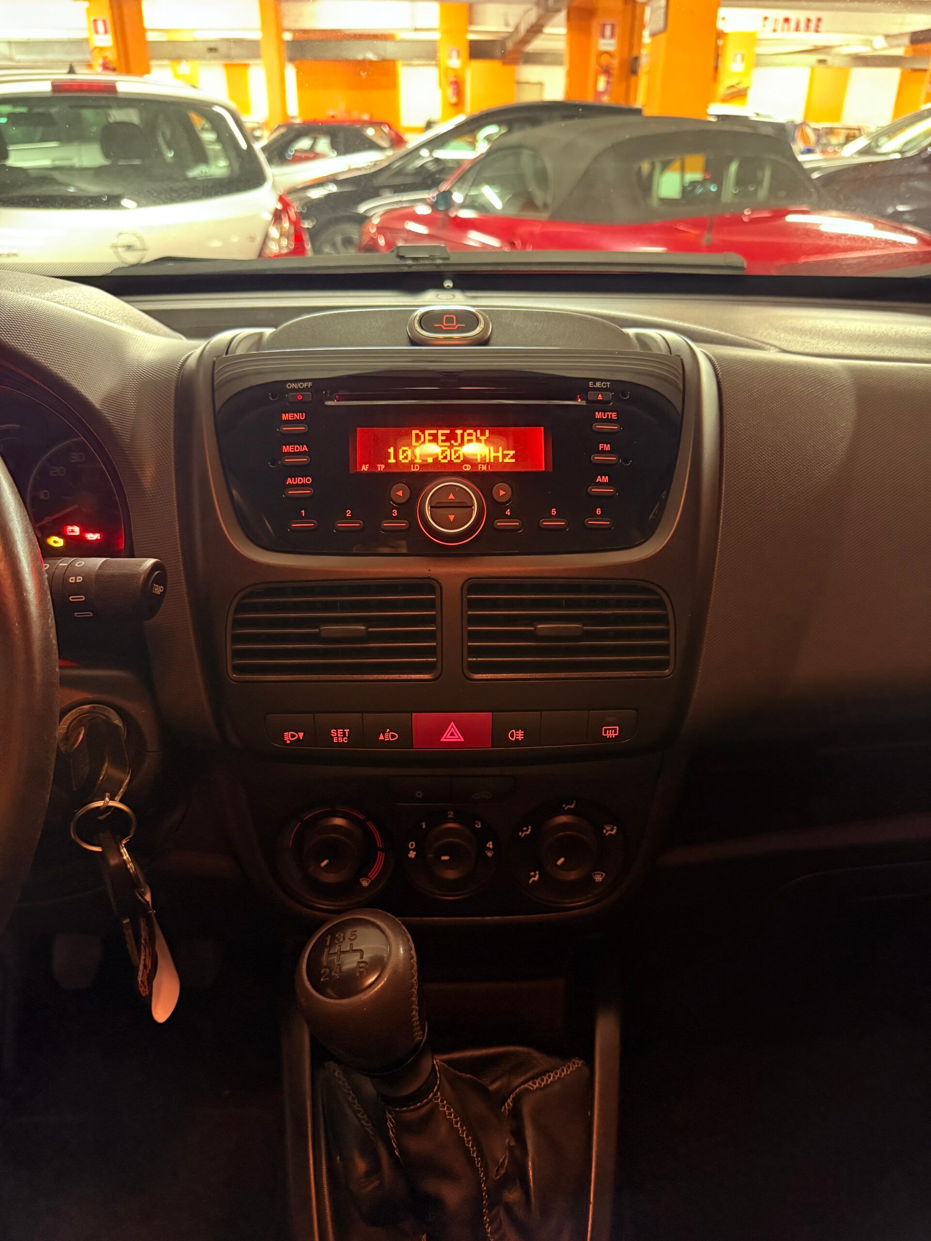 Fiat DOBLO CON SOLI 68.698 KM 39