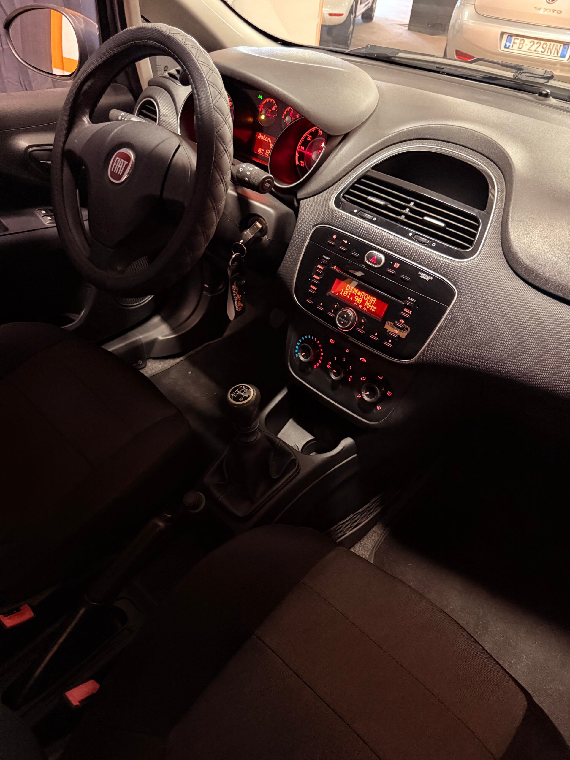 Fiat PUNTO CON SOLI 65.861 KM EURO 6, UNICO PROPRIETARIO 118