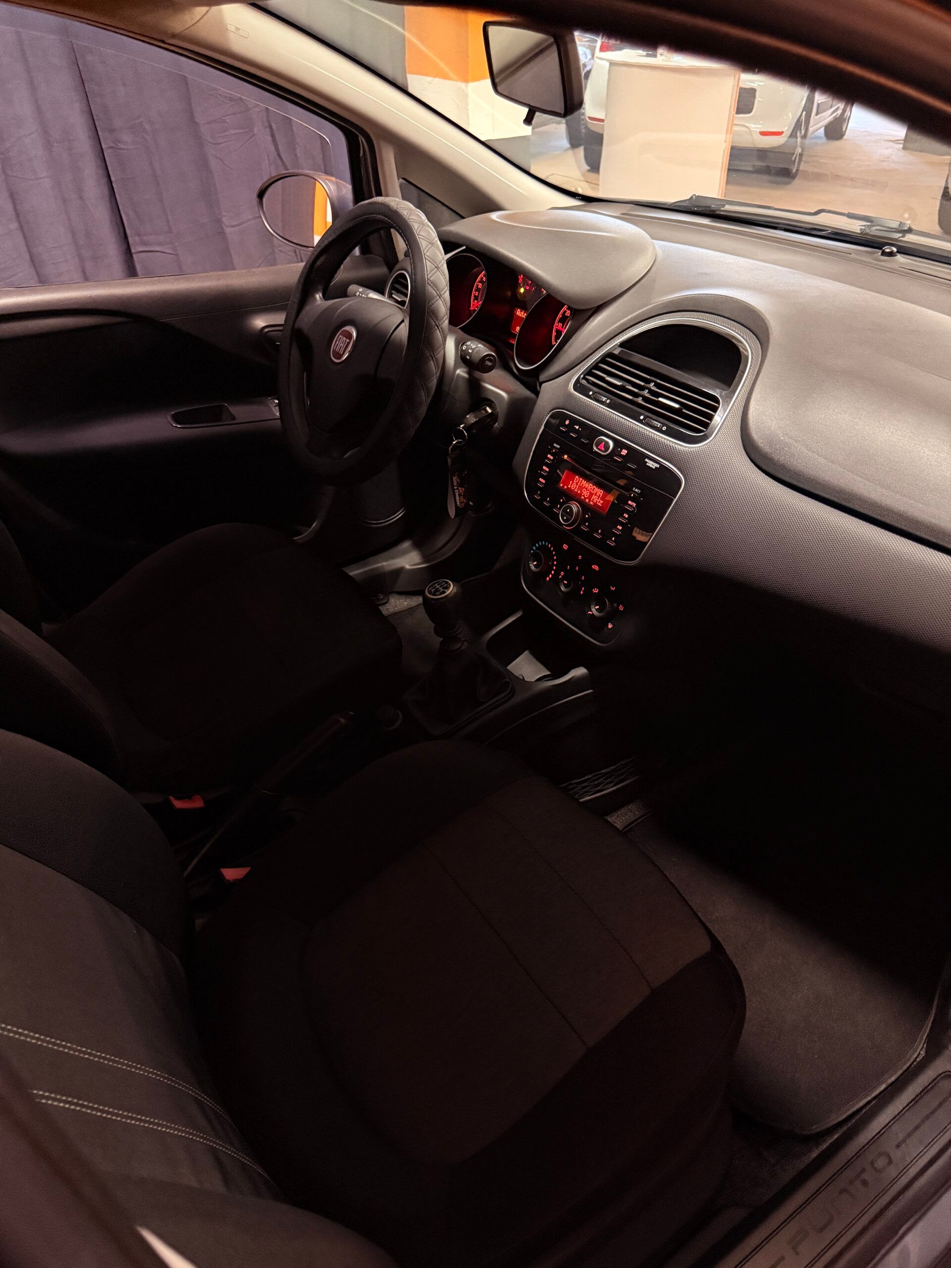 Fiat PUNTO CON SOLI 65.861 KM EURO 6, UNICO PROPRIETARIO 119