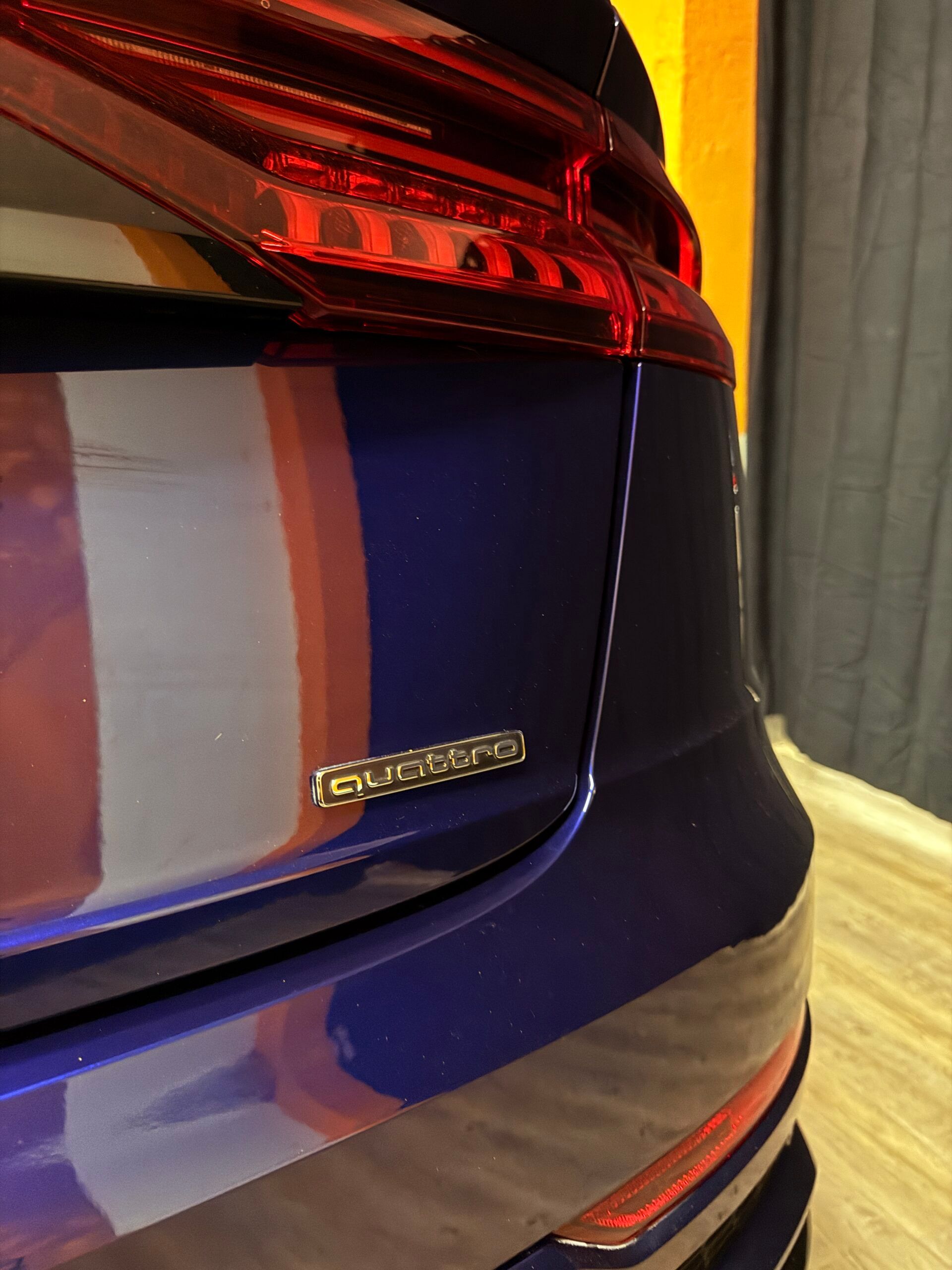 Audi Q8 S-LINE MILD-HYBRID CON SOLI 17.621 KM 95