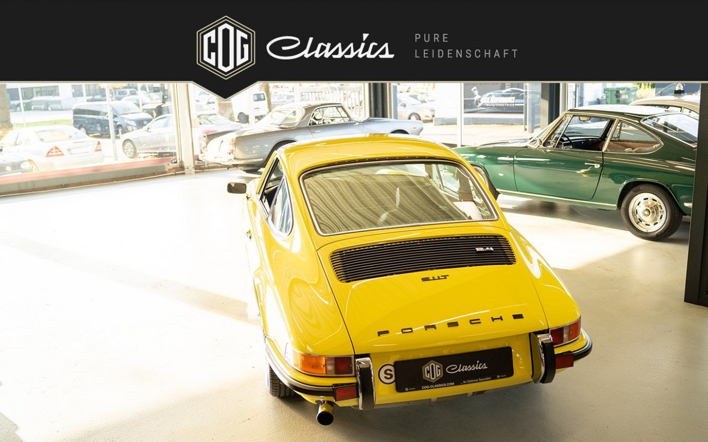 Porsche 911 T 2.4  Ölklappe 23