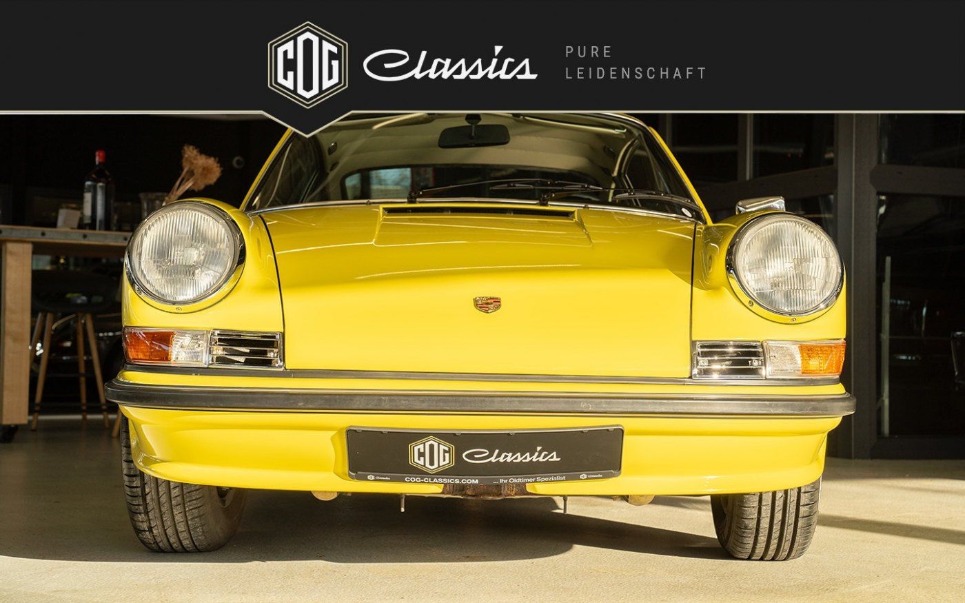 Porsche 911 T 2.4  Ölklappe 39