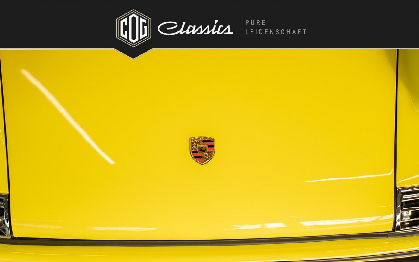 Porsche 911 T 2.4  Ölklappe 44
