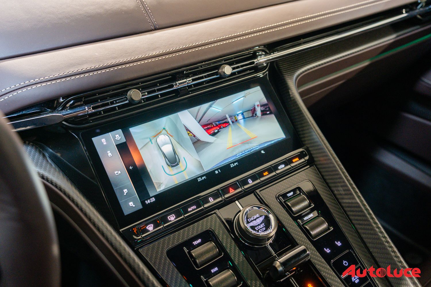Aston Martin DB12 21