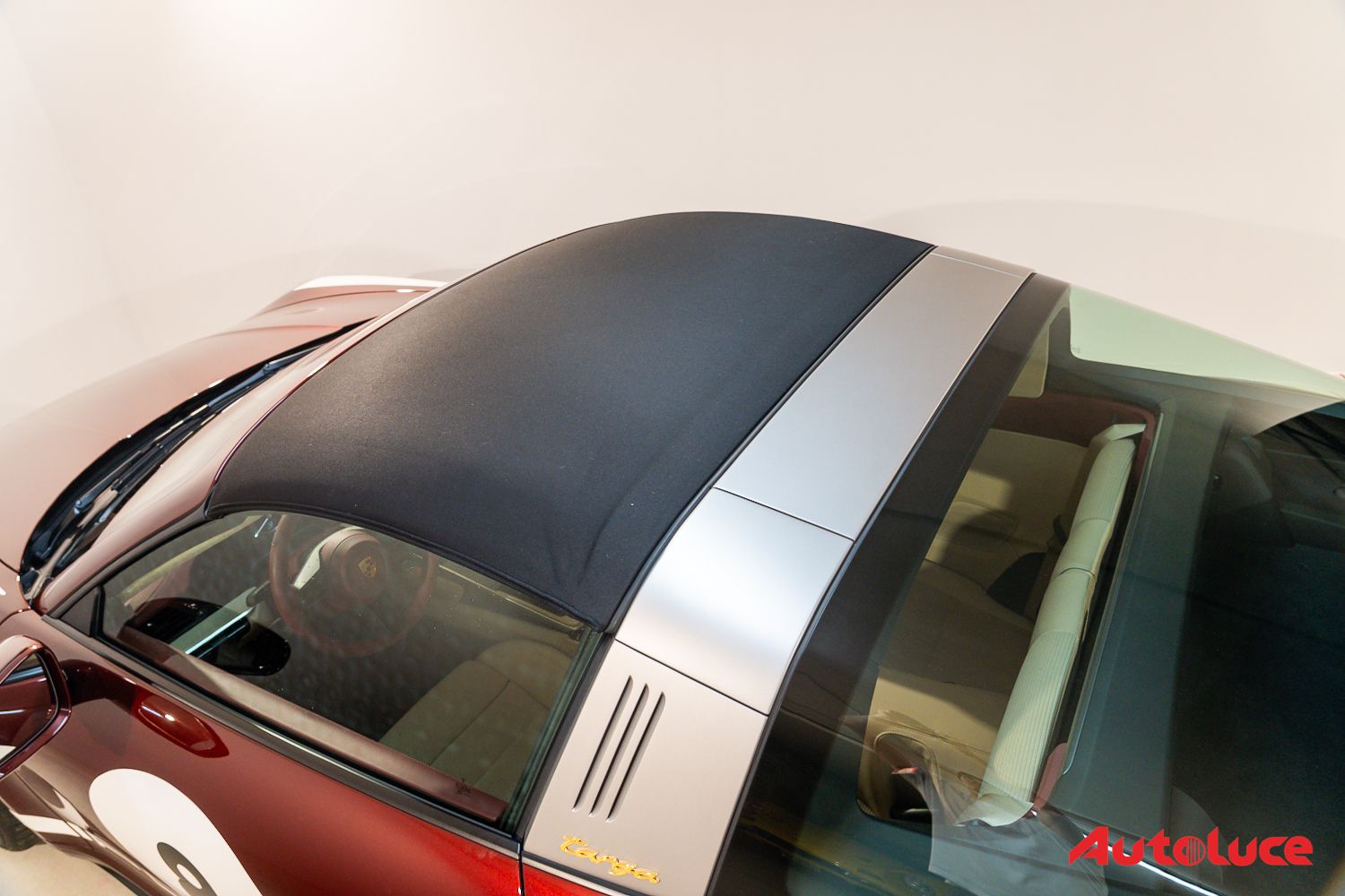 Porsche 911 4S TARGA HERITAGE DESIGN EDITION 9