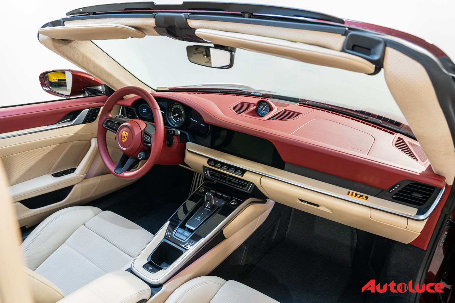 Porsche 911 4S TARGA HERITAGE DESIGN EDITION 18