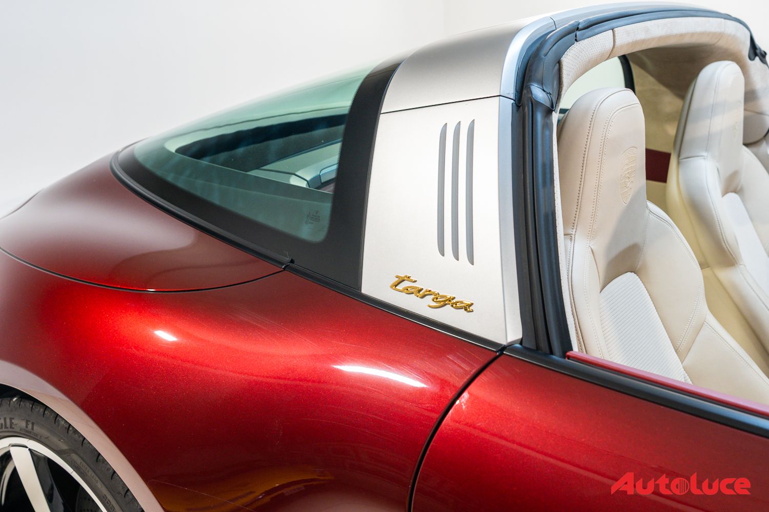 Porsche 911 4S TARGA HERITAGE DESIGN EDITION 57