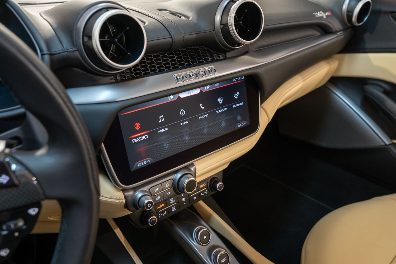 Ferrari PORTOFINO M 23