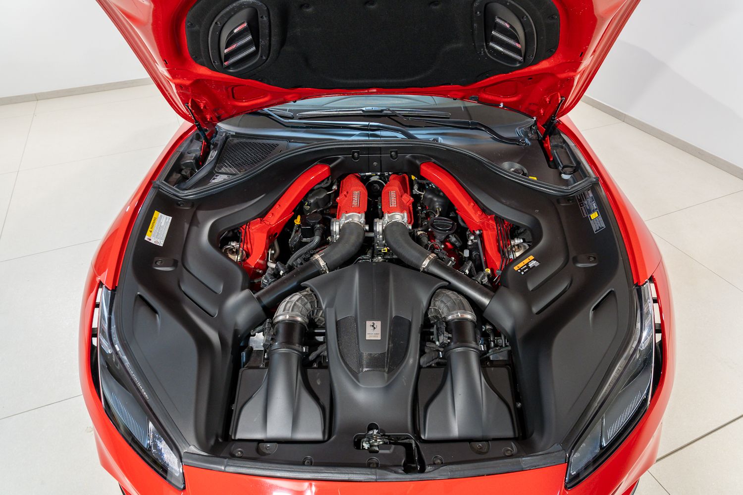 Ferrari PORTOFINO M 32