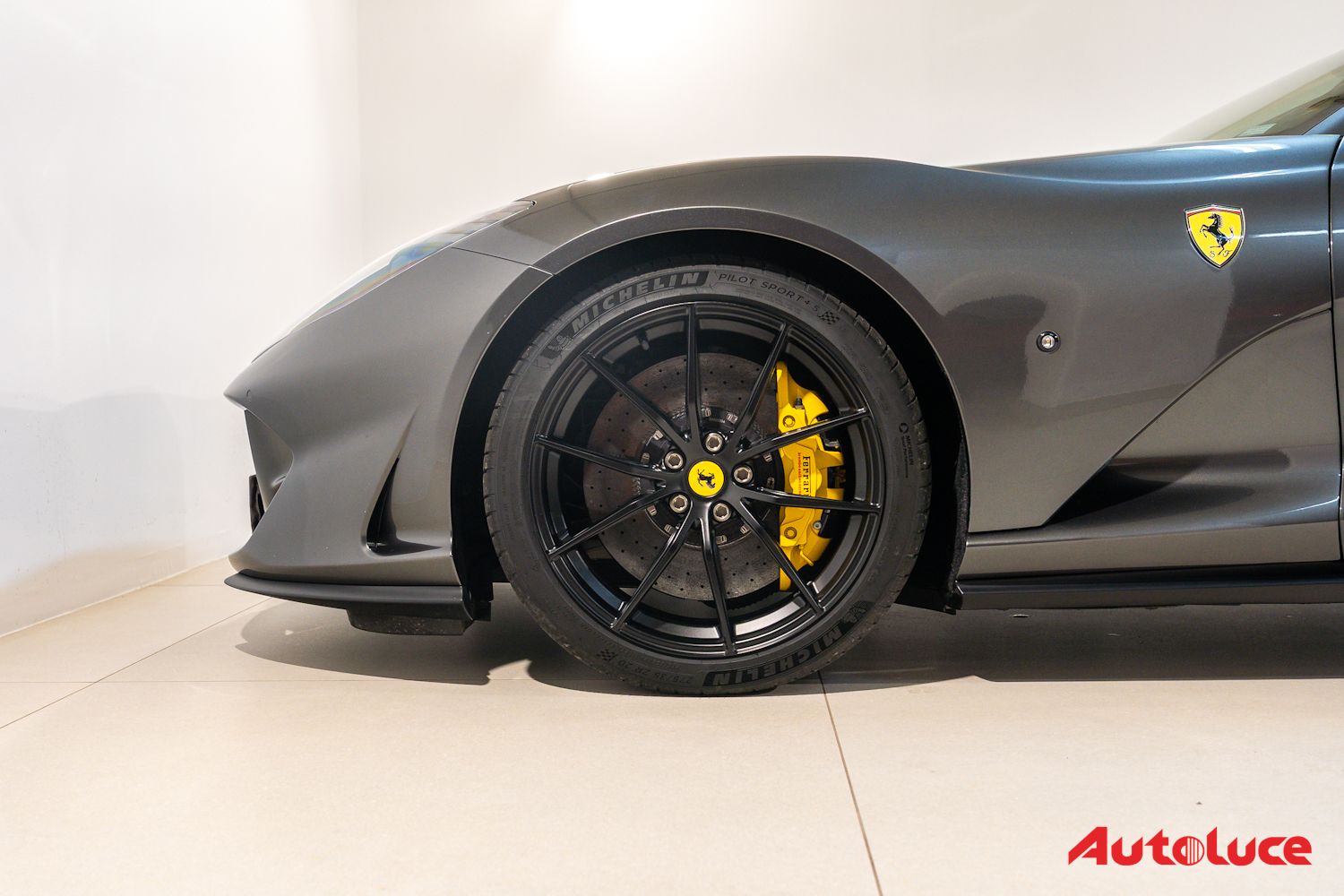 Ferrari 812 SUPERFAST 7