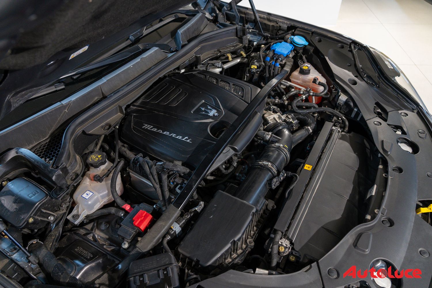 Maserati GRECALE GT HYBRID MY23 27