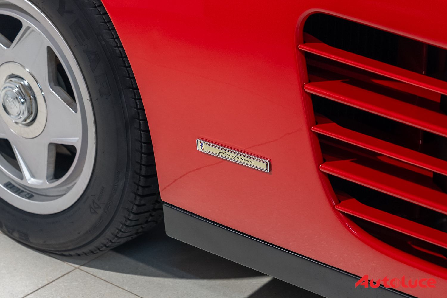 Ferrari TESTAROSSA MONODADO 11
