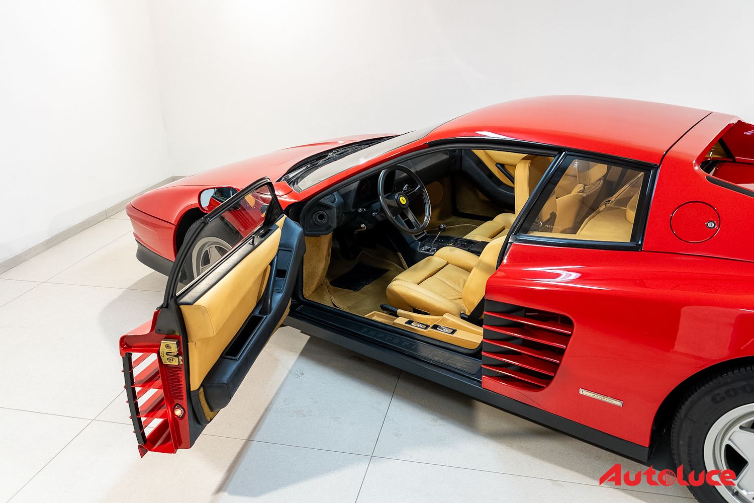 Ferrari TESTAROSSA MONODADO 13