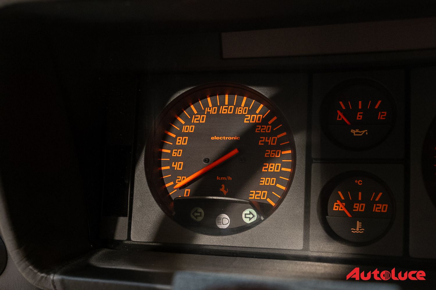 Ferrari TESTAROSSA MONODADO 18