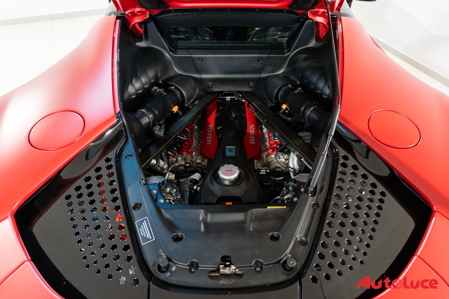 Ferrari SF90 STRADALE 25