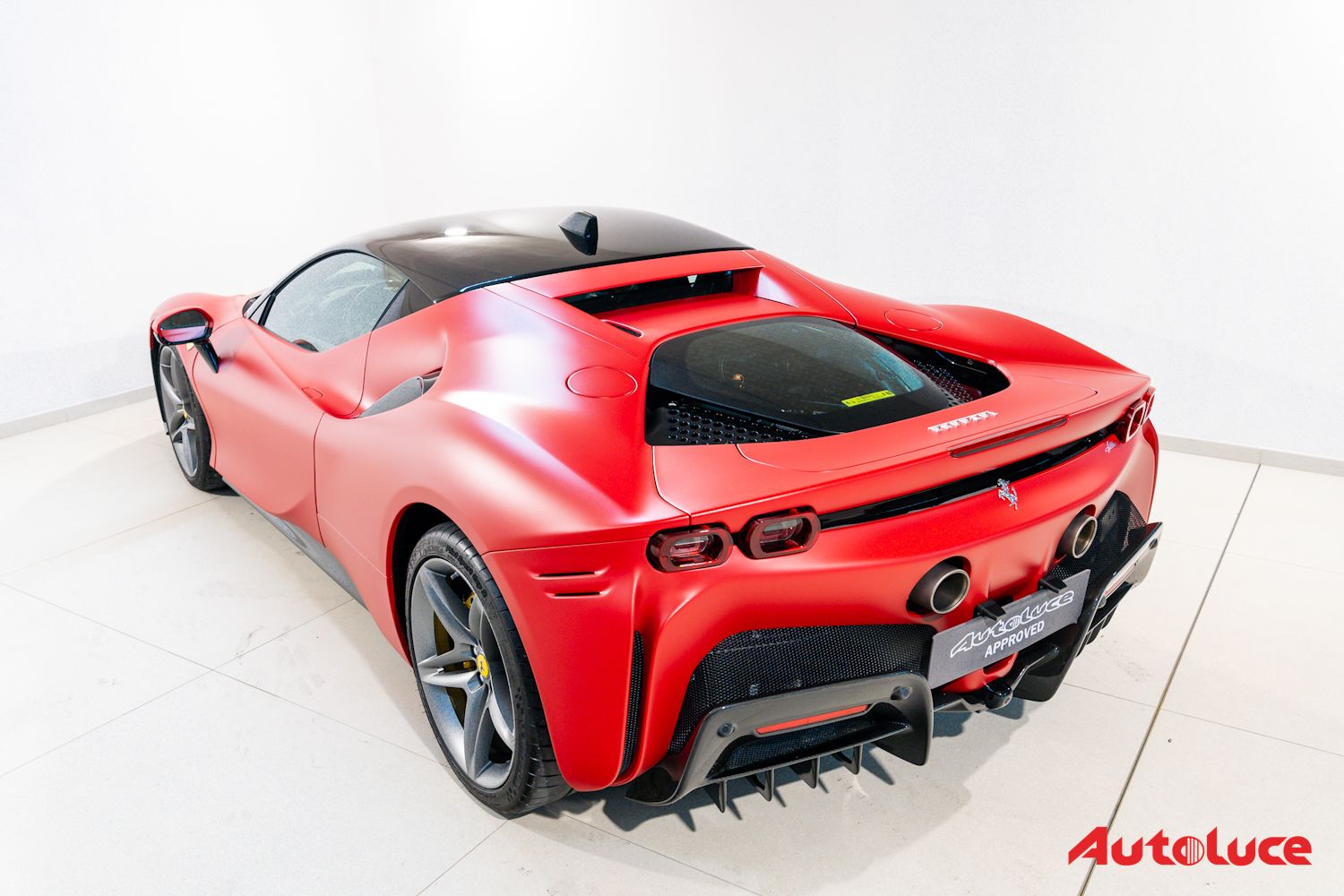 Ferrari SF90 STRADALE 33