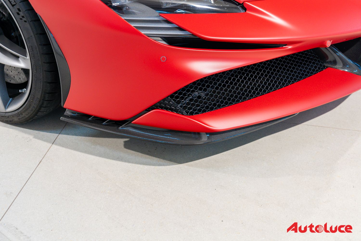Ferrari SF90 STRADALE 36