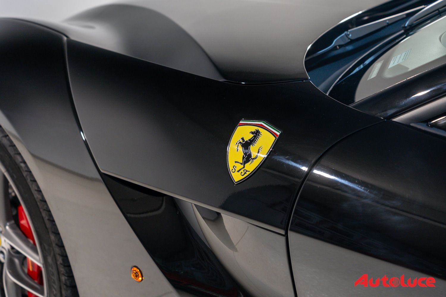 Ferrari F12 BERLINETTA 8