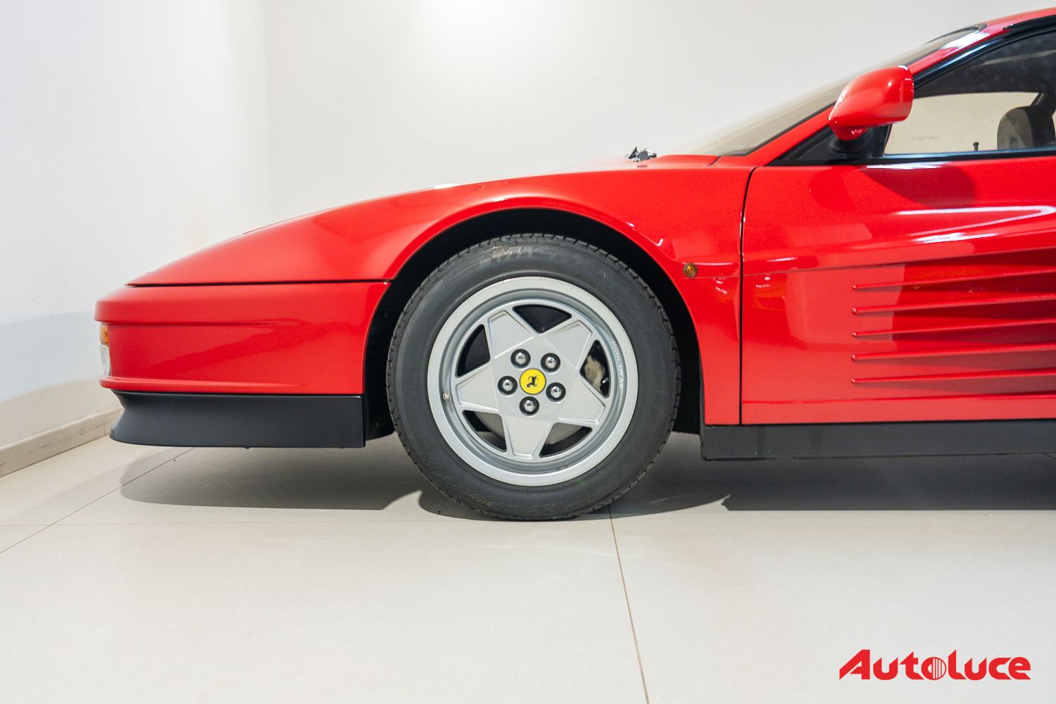 Ferrari TESTAROSSA 7