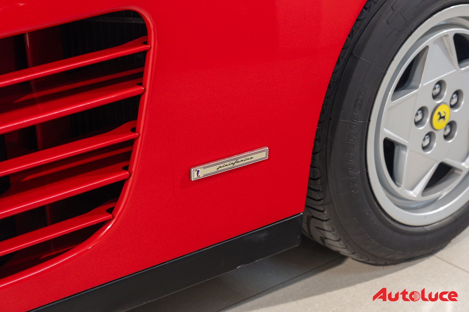 Ferrari TESTAROSSA 8