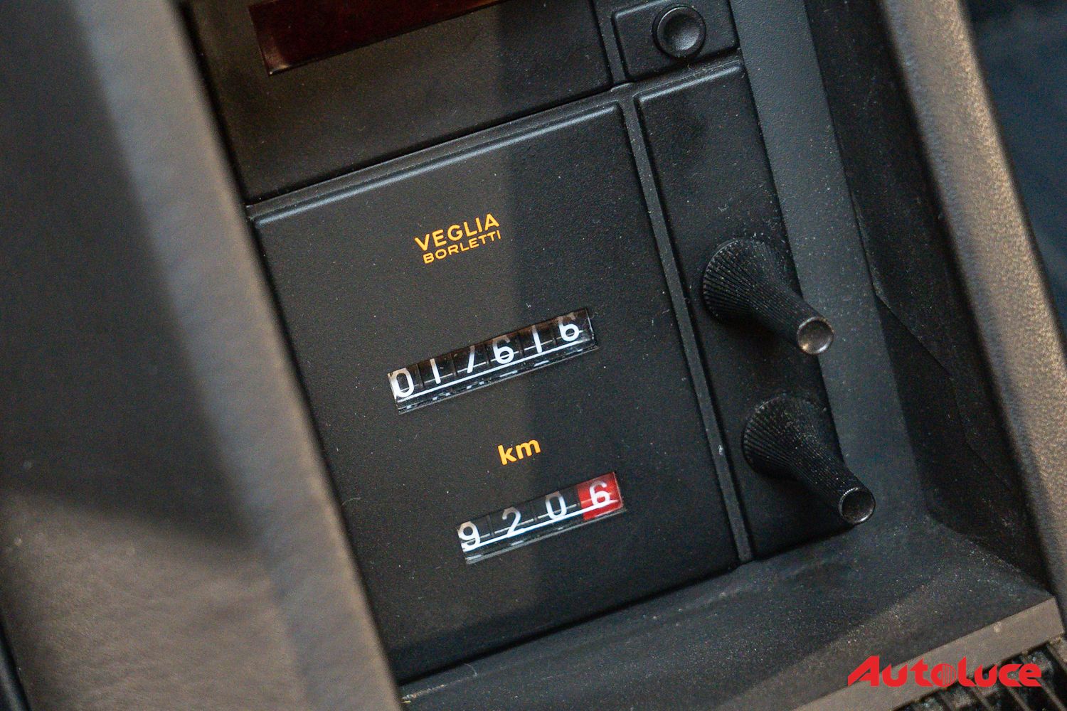 Ferrari TESTAROSSA 23