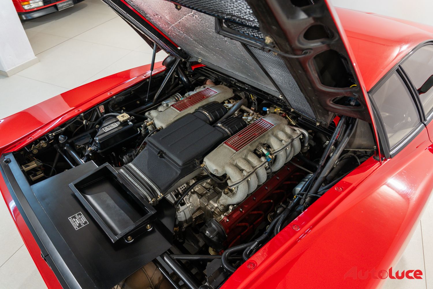 Ferrari TESTAROSSA 37