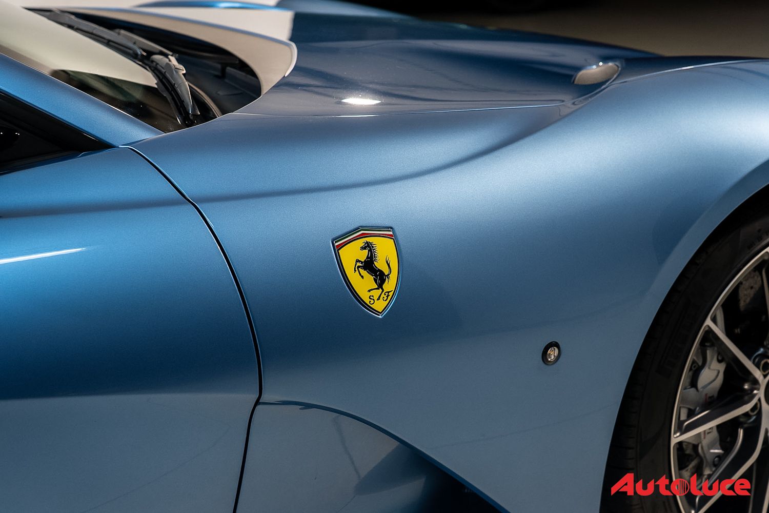 Ferrari 812 SUPERFAST 8
