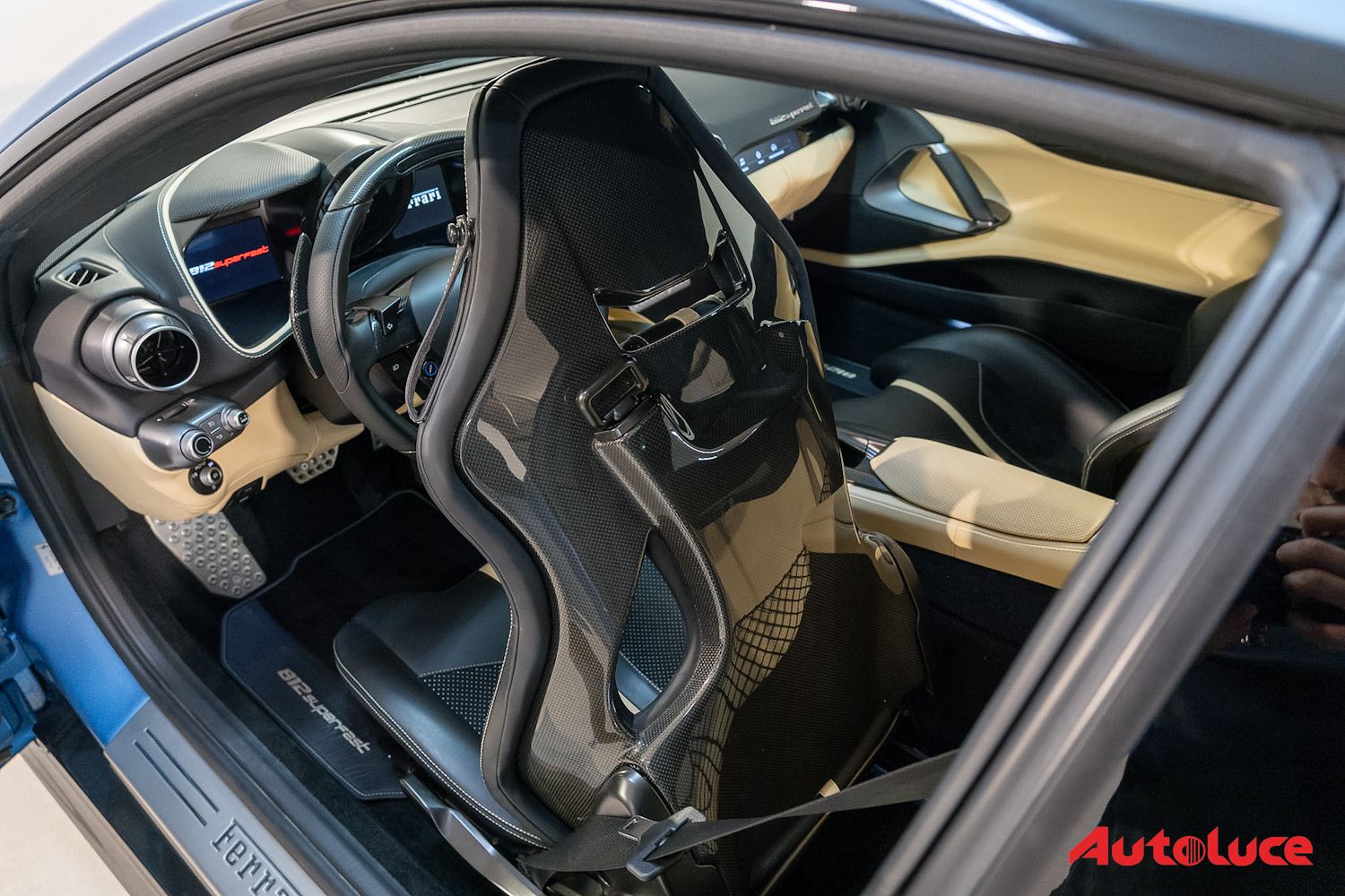 Ferrari 812 SUPERFAST 14